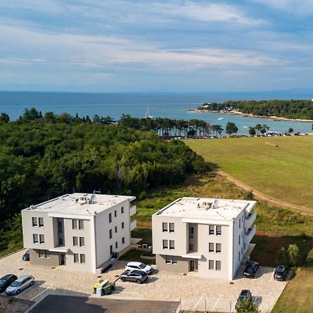 Baden Resort Basanija, Umag-With Sea View, Parking And 300M From The Beach Exterior photo