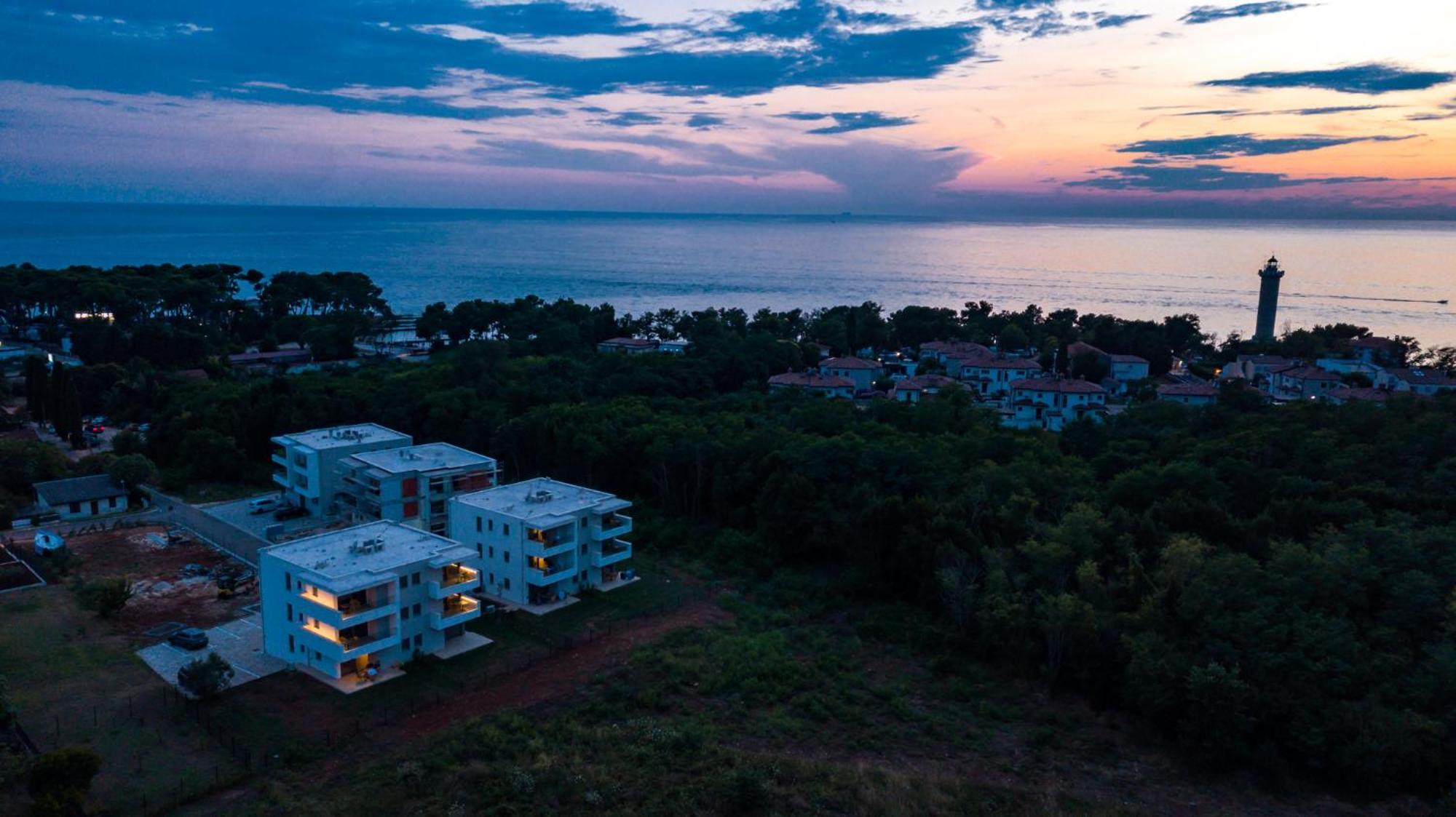 Baden Resort Basanija, Umag-With Sea View, Parking And 300M From The Beach Exterior photo